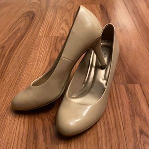 Nude Comfort Plus Heels